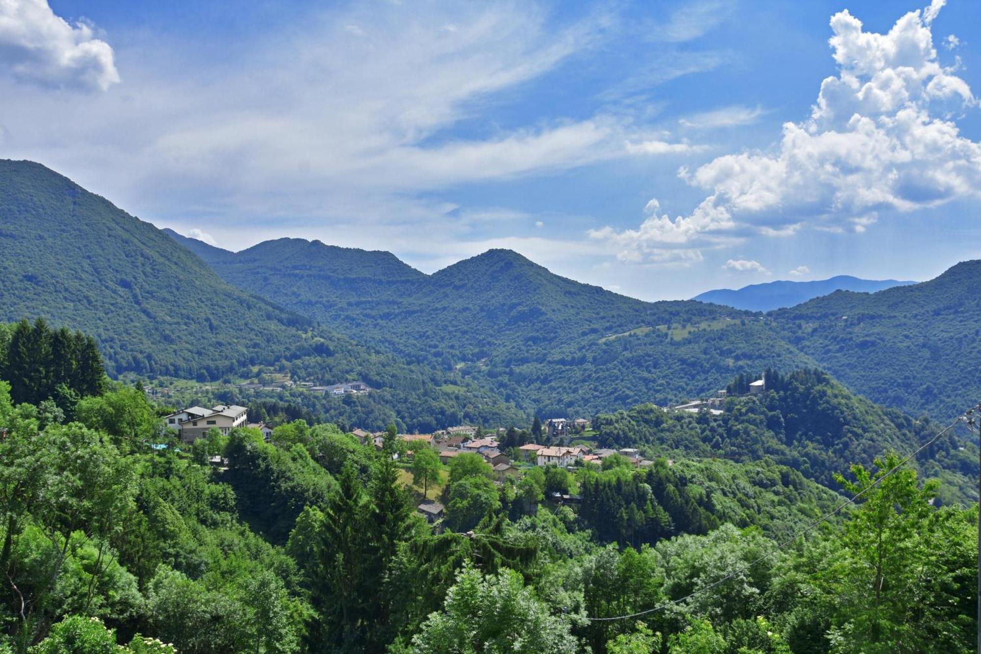 Casa Busso - Happy Rentals Esino Lario Екстериор снимка