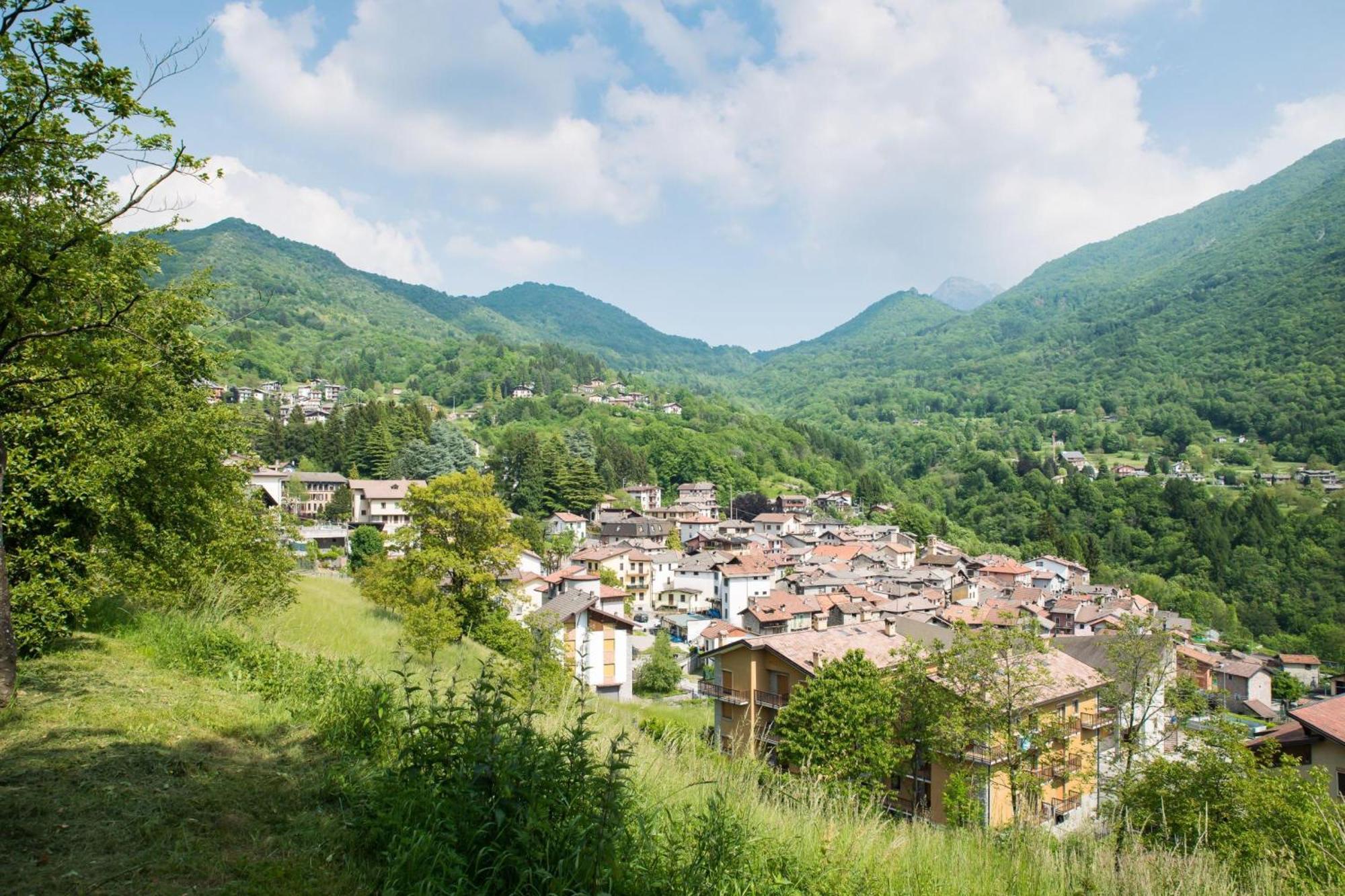 Casa Busso - Happy Rentals Esino Lario Екстериор снимка