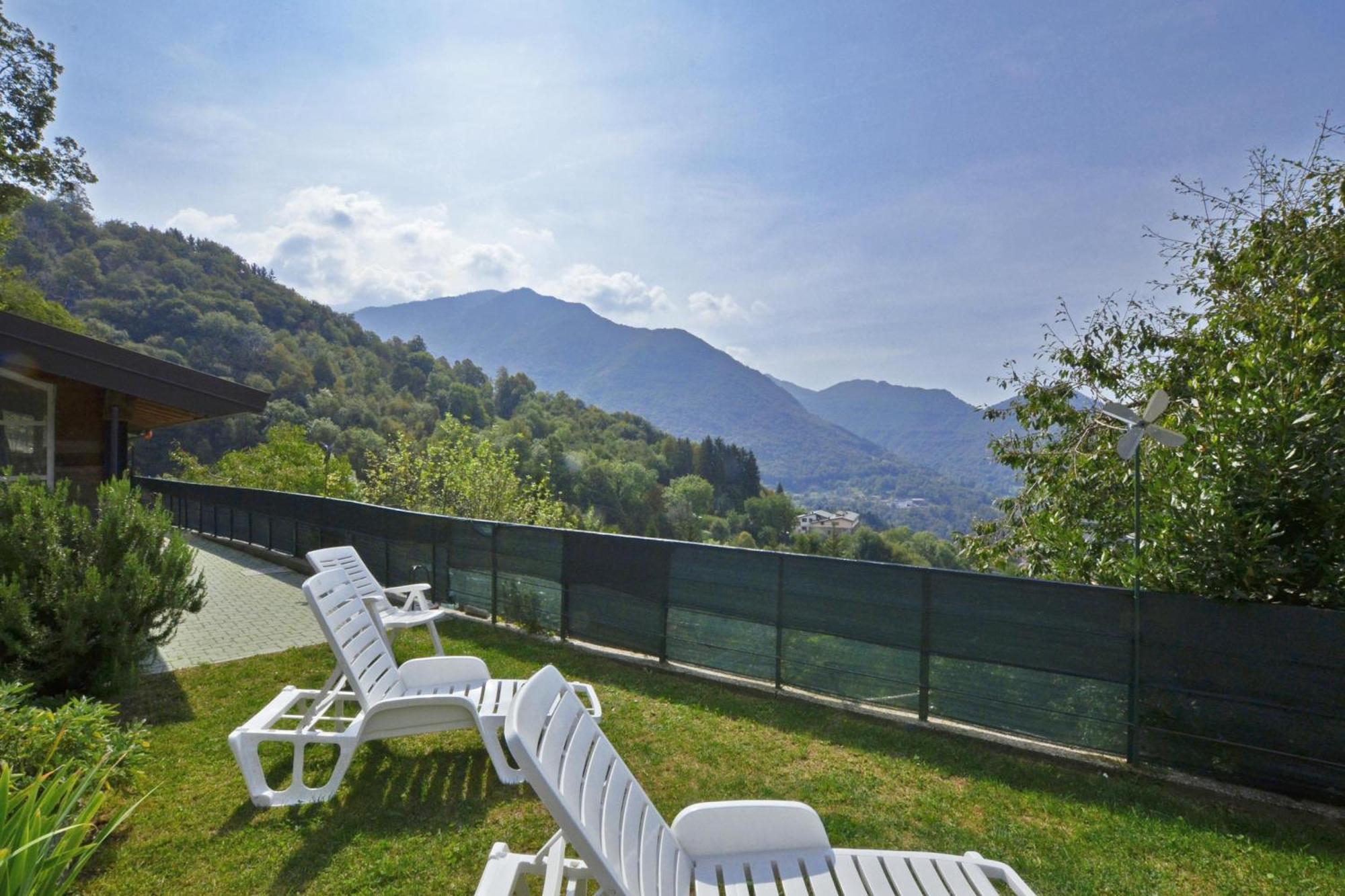 Casa Busso - Happy Rentals Esino Lario Екстериор снимка