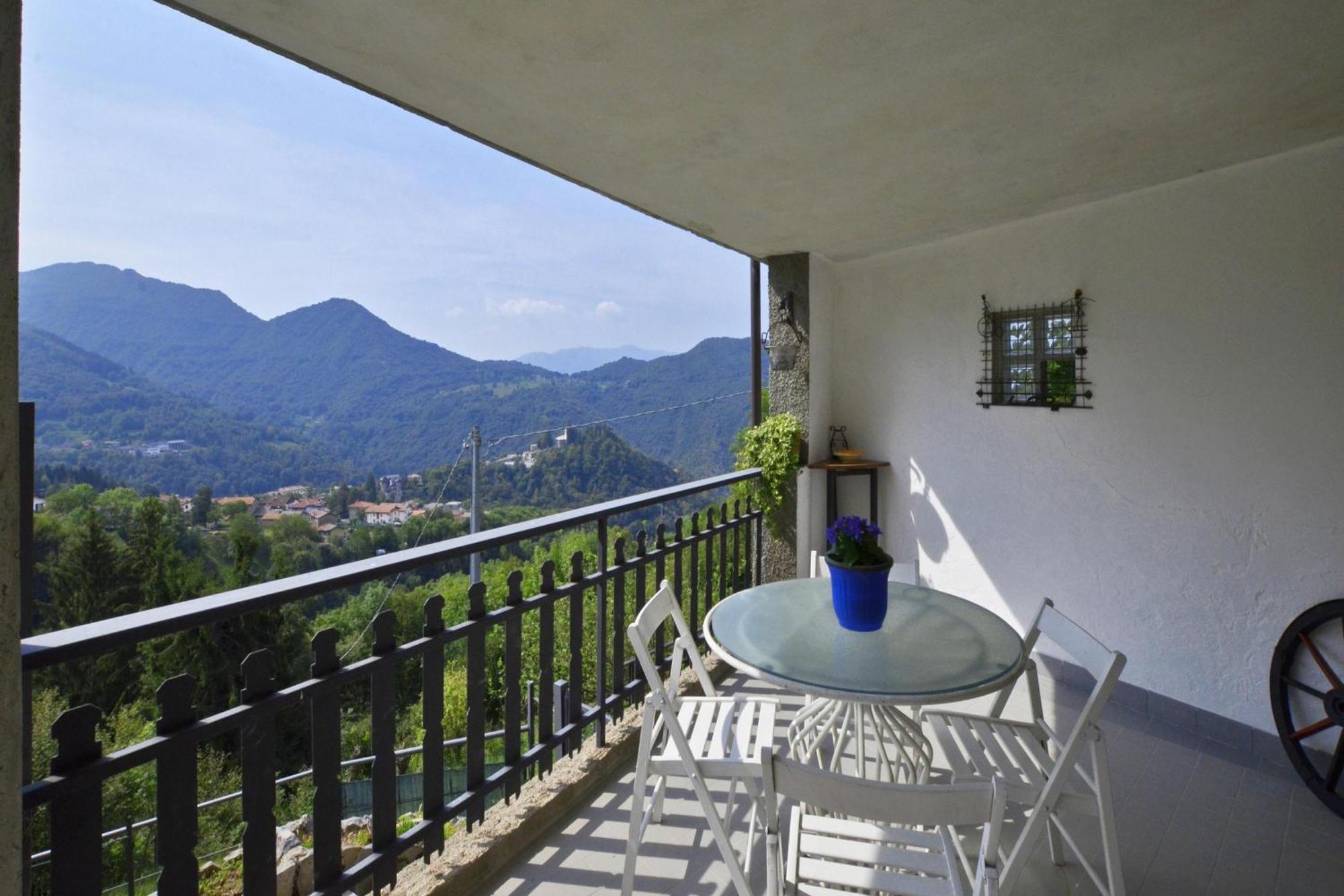 Casa Busso - Happy Rentals Esino Lario Екстериор снимка